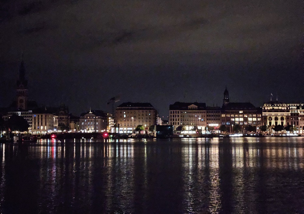 Außenalster bei Nacht